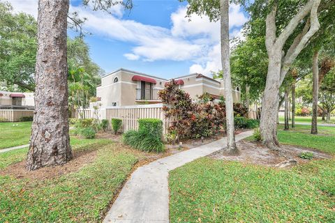4260 Village Dr C Delray Beach FL 33445