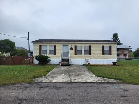 A home in Moore Haven