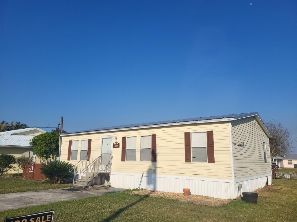 Community of Lakeport - Residential