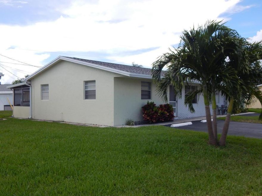 All ages. Excellent location, CORNER tucked away in community away from busy roads. Redone kitchen . Full size wash and dryer in laundry room off the kitchen. Minutes to beach and Downtown. Small patio area in back of unit. Great for BBQ. Park directly at your front door. No stairs to climb. Close to I95, turnpike, Delray Medical. Rent includes basic Cable.