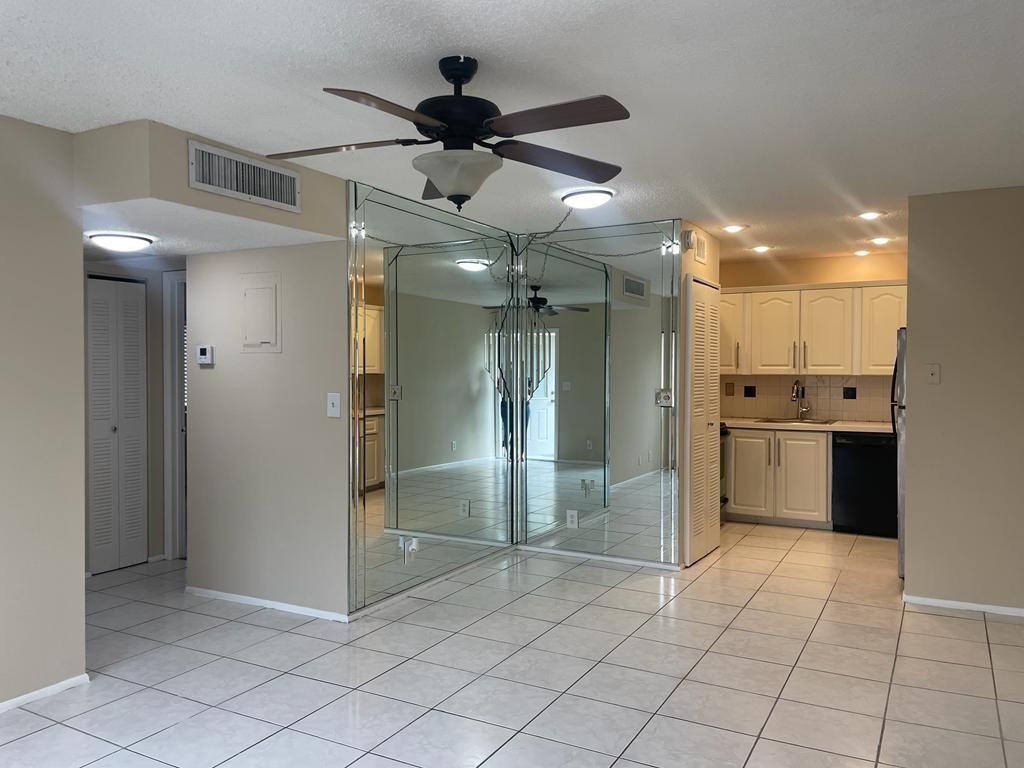 Villas Of Riverside Condo - Residential Lease