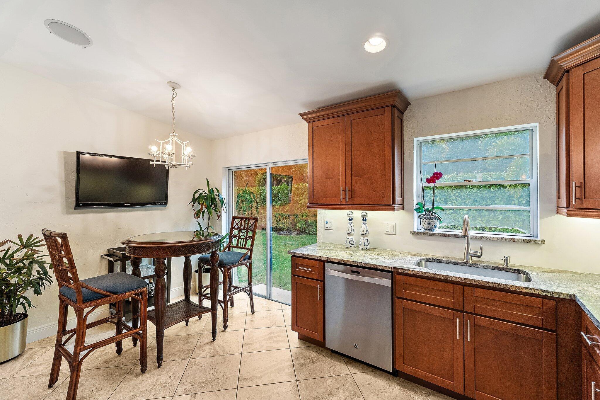 CRYSTAL POINTE 3 - Residential