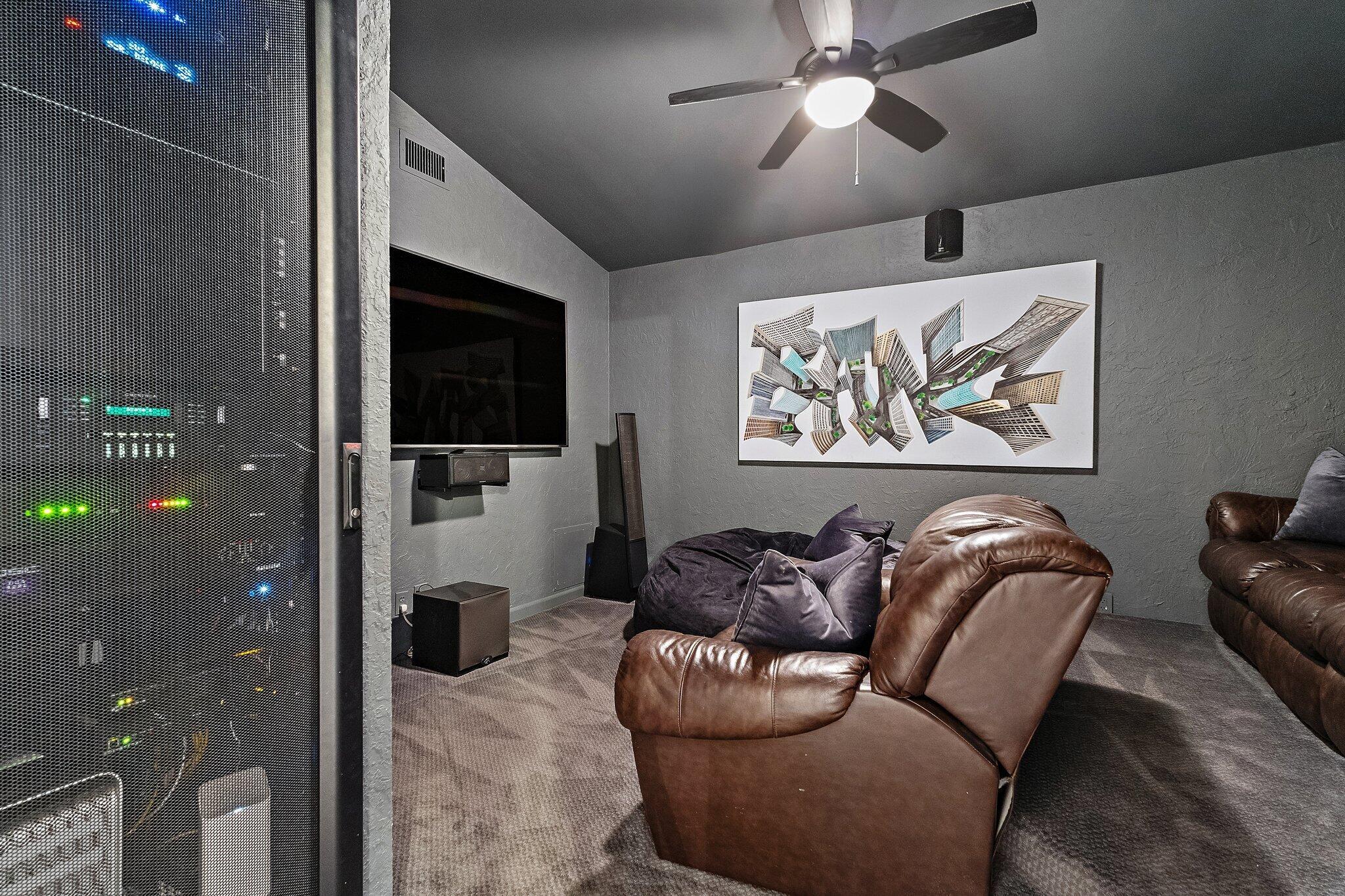 CRYSTAL POINTE 3 - Residential