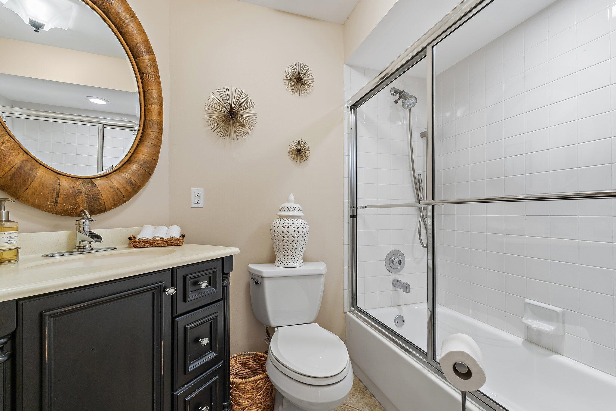 CRYSTAL POINTE 3 - Residential