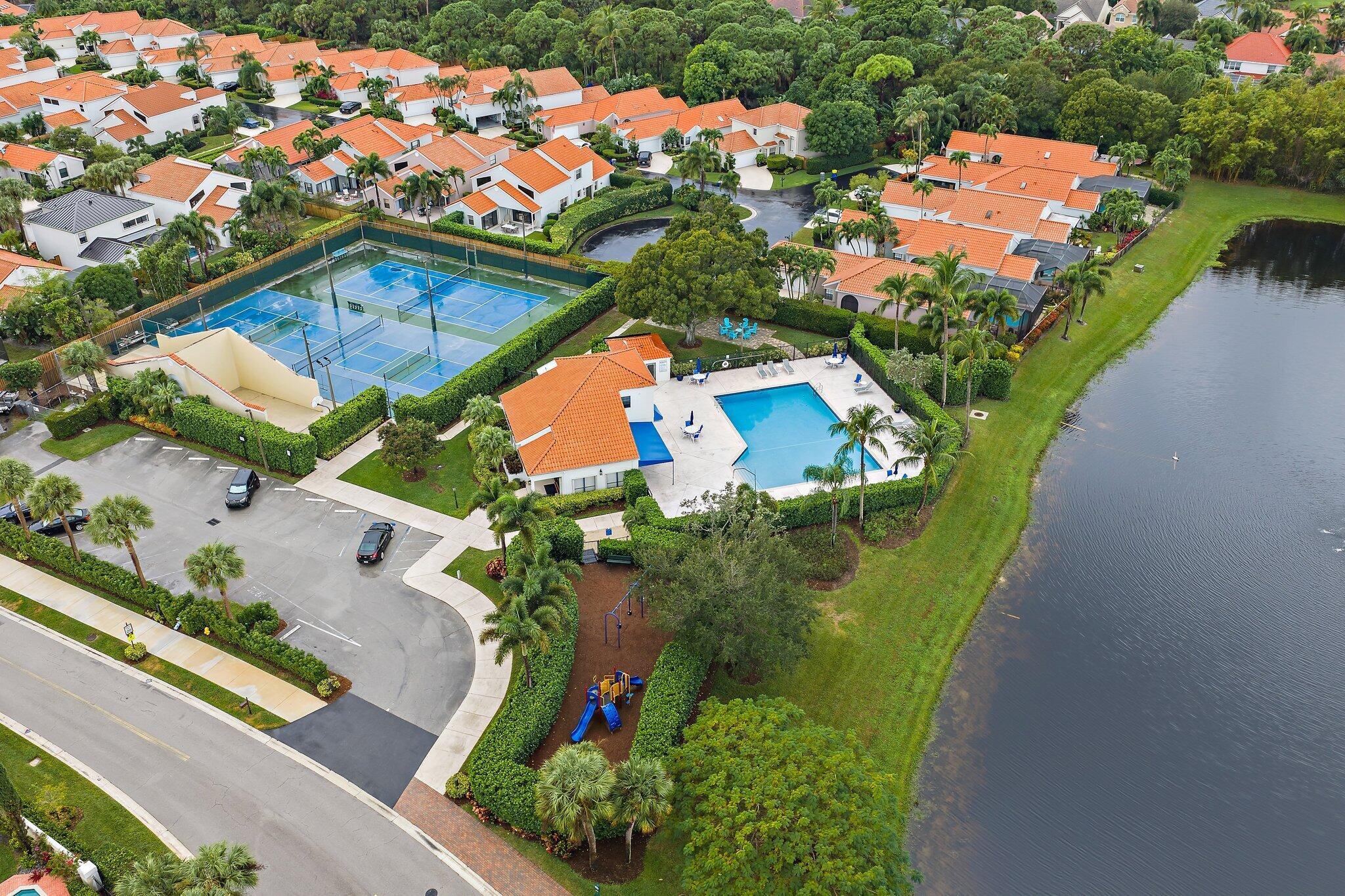 CRYSTAL POINTE 3 - Residential