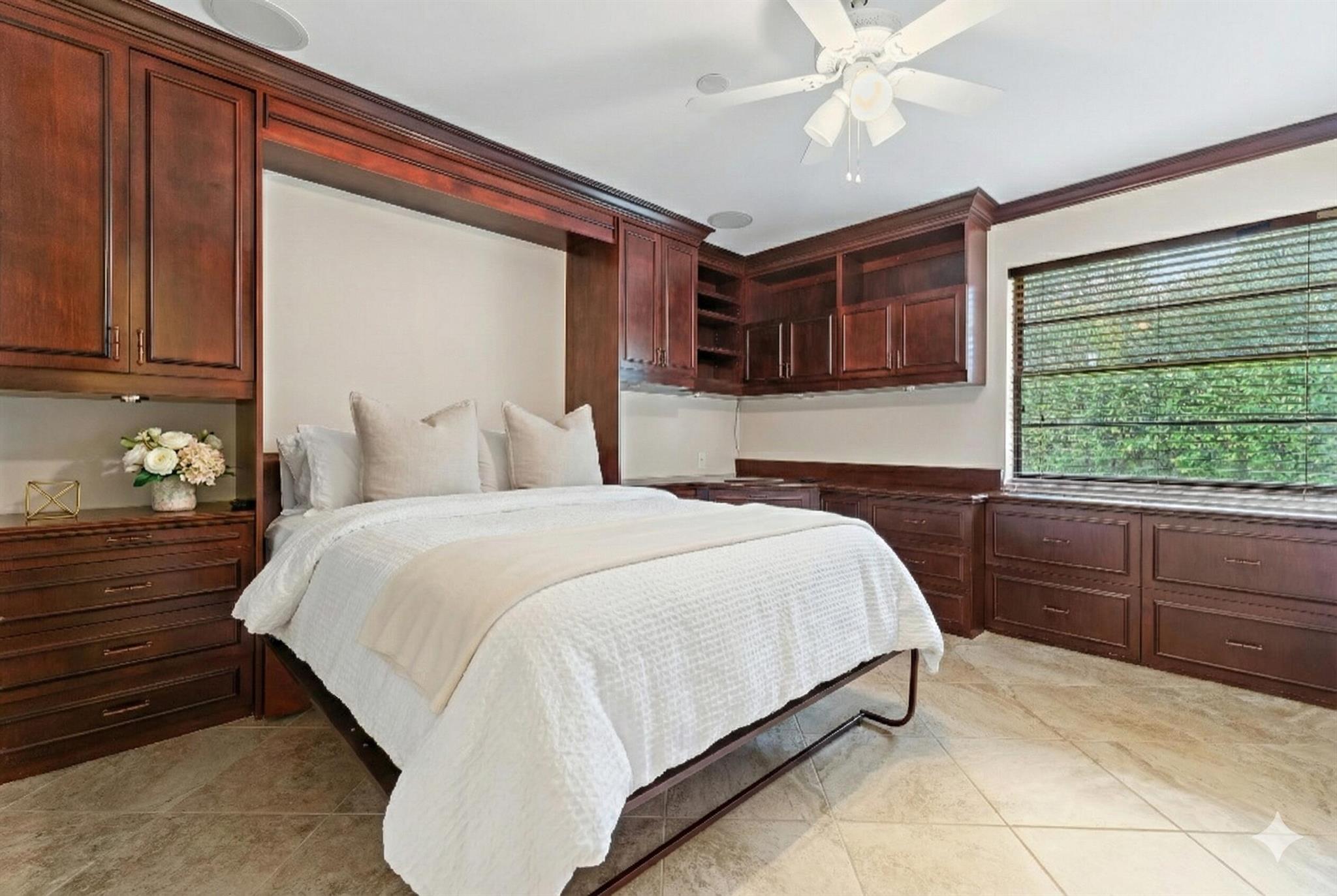 CRYSTAL POINTE 3 - Residential