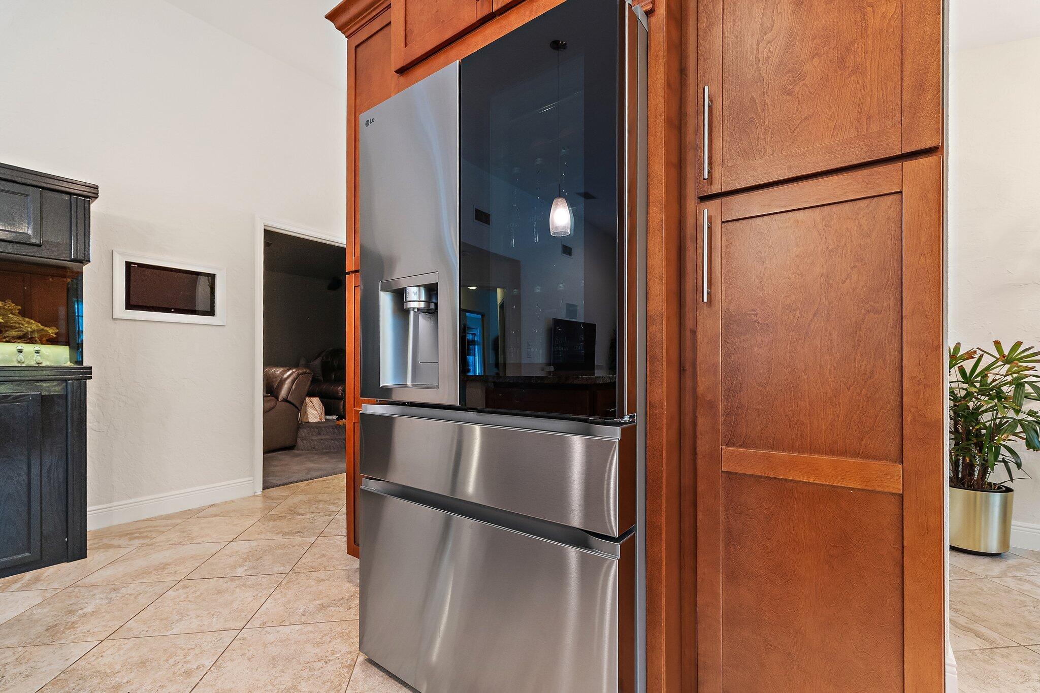 CRYSTAL POINTE 3 - Residential