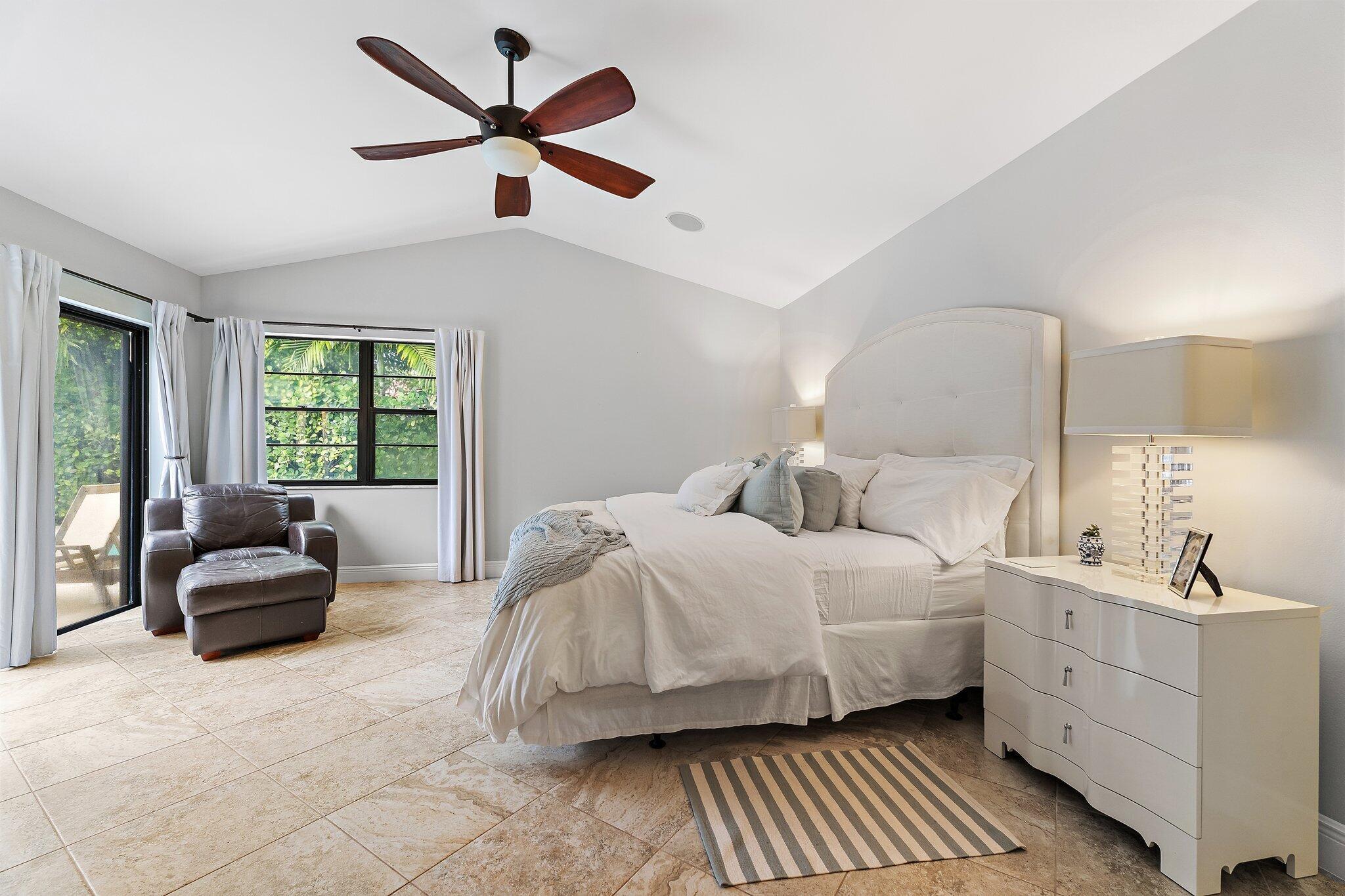 CRYSTAL POINTE 3 - Residential