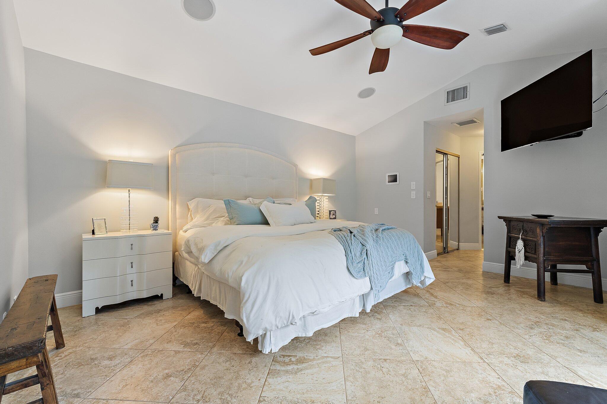 CRYSTAL POINTE 3 - Residential