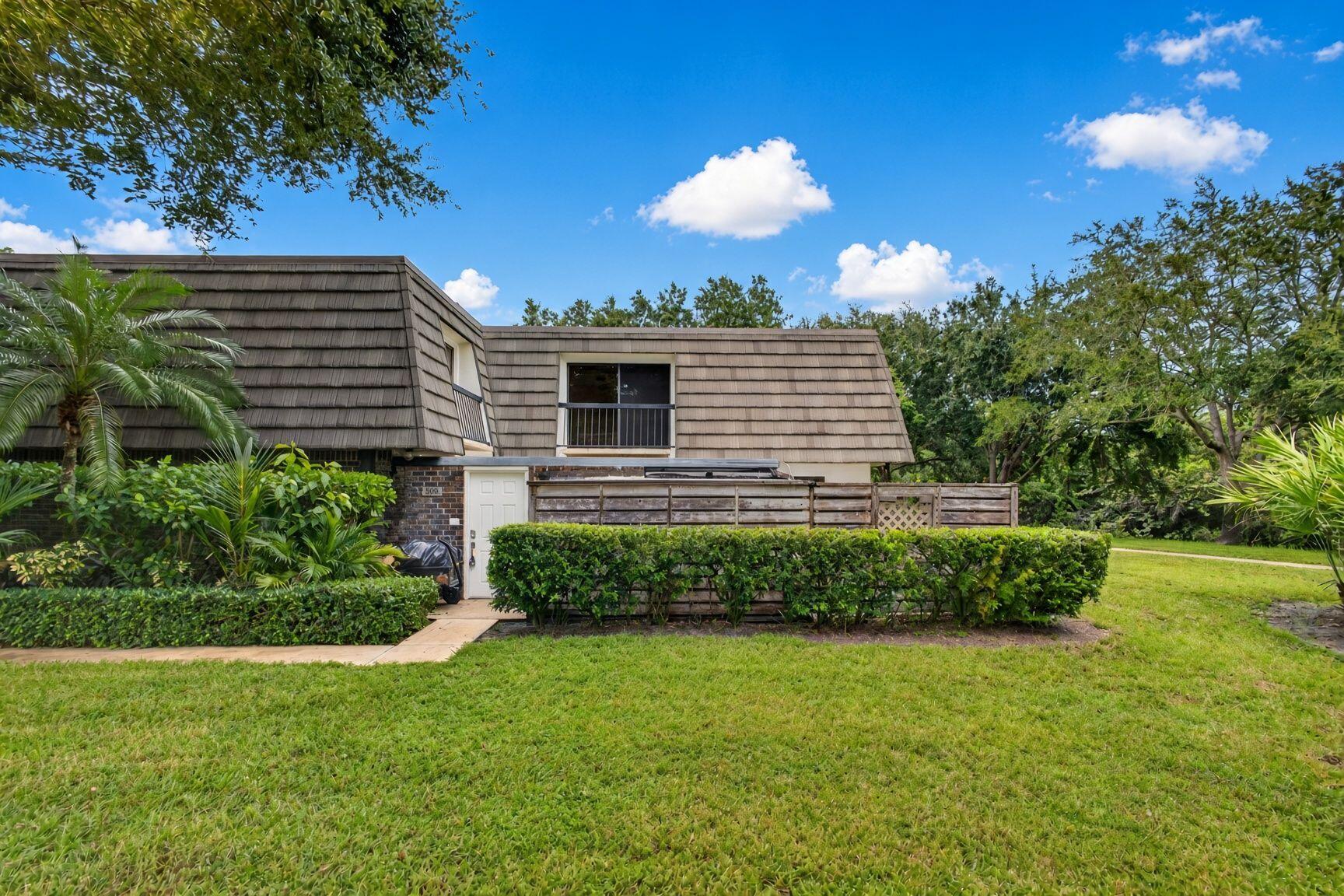 506 5TH Terrace, Palm Beach Gardens, FL, 33418/$459,900 4 506 5TH Terrace