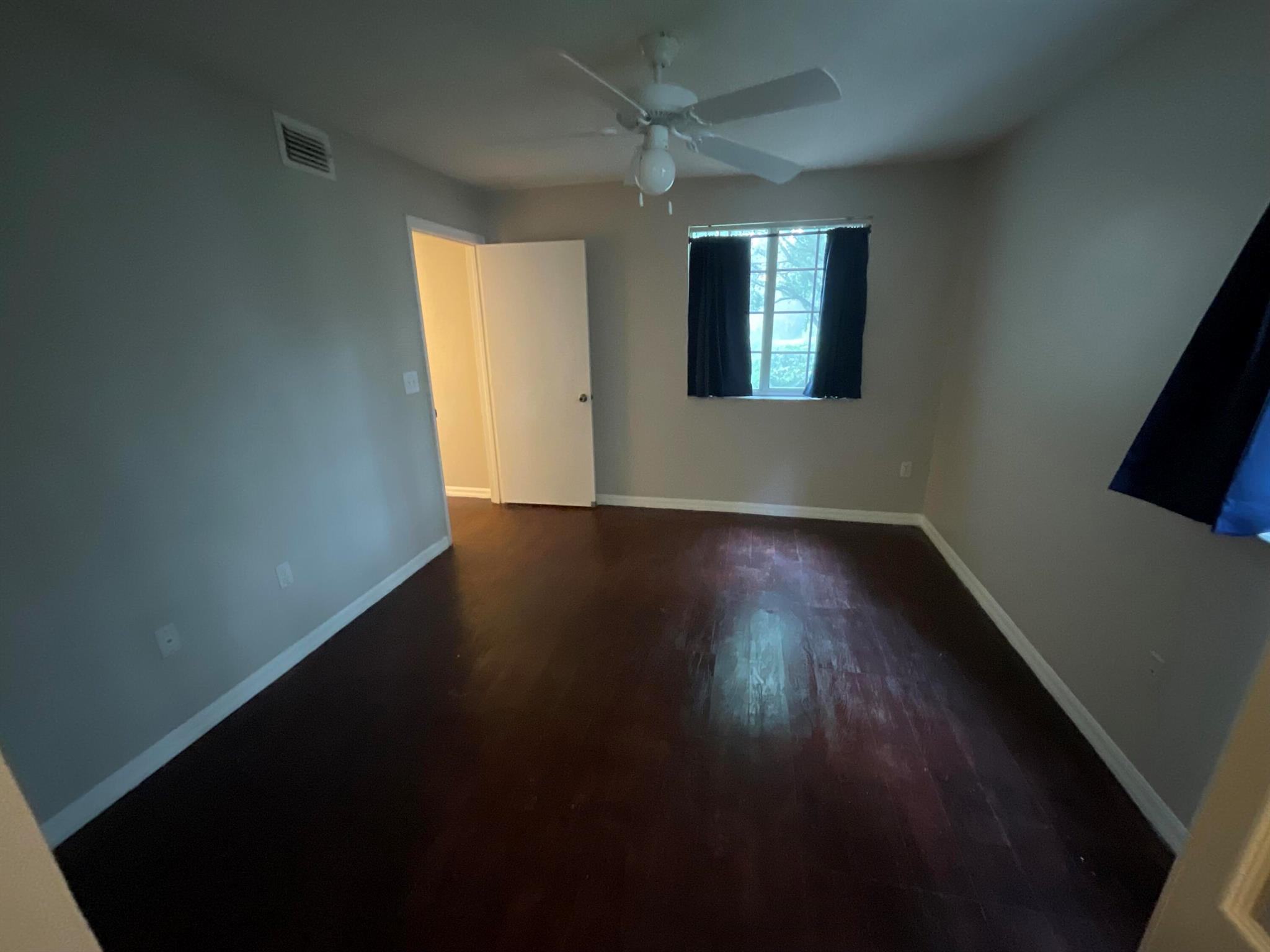 GRAND VIEW AT CRESTWOOD C - Residential Lease