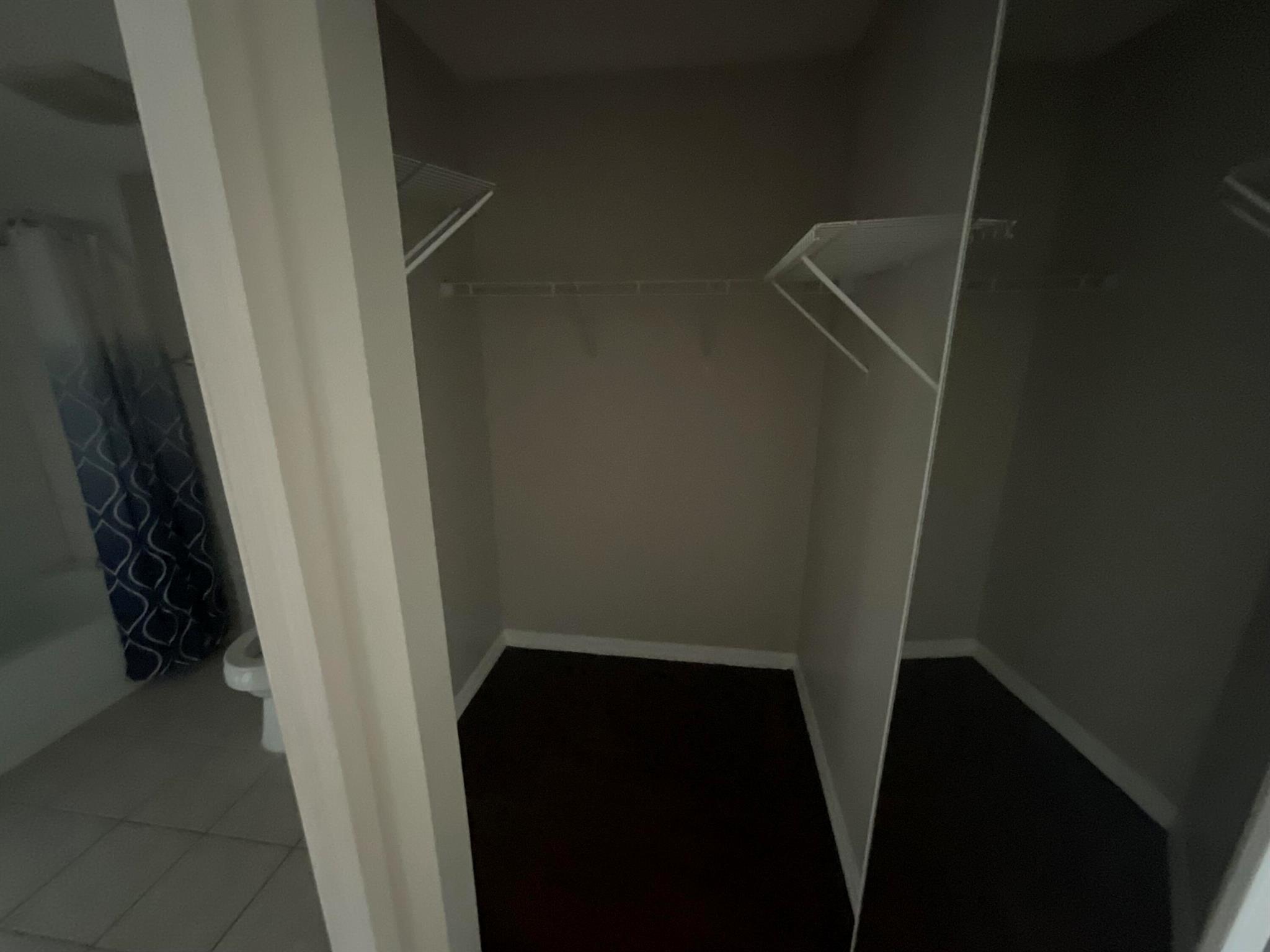 GRAND VIEW AT CRESTWOOD C - Residential Lease