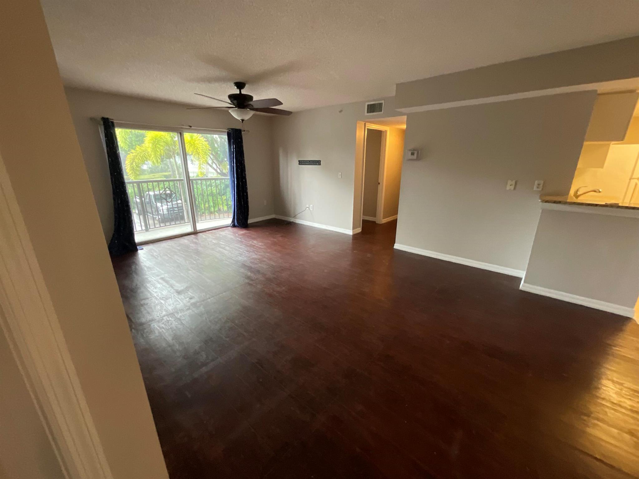 GRAND VIEW AT CRESTWOOD C - Residential Lease