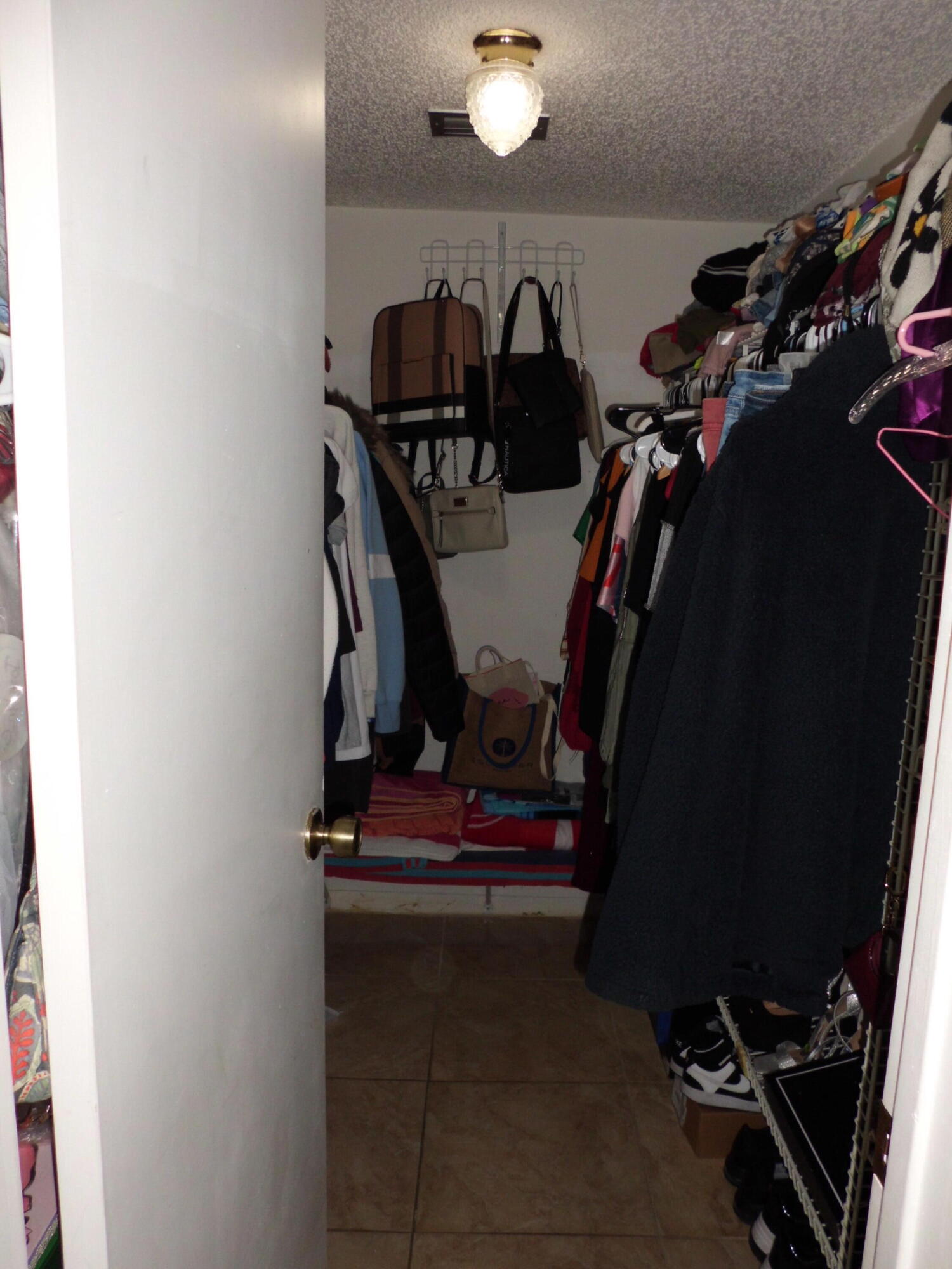 LUCERNE LAKES GOLF COLONY - Residential