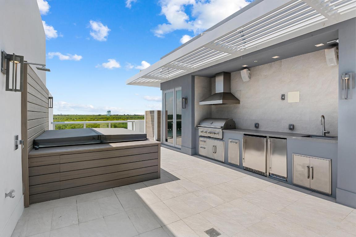 HOLLYWOOD BEACH SECOND ADD - Residential