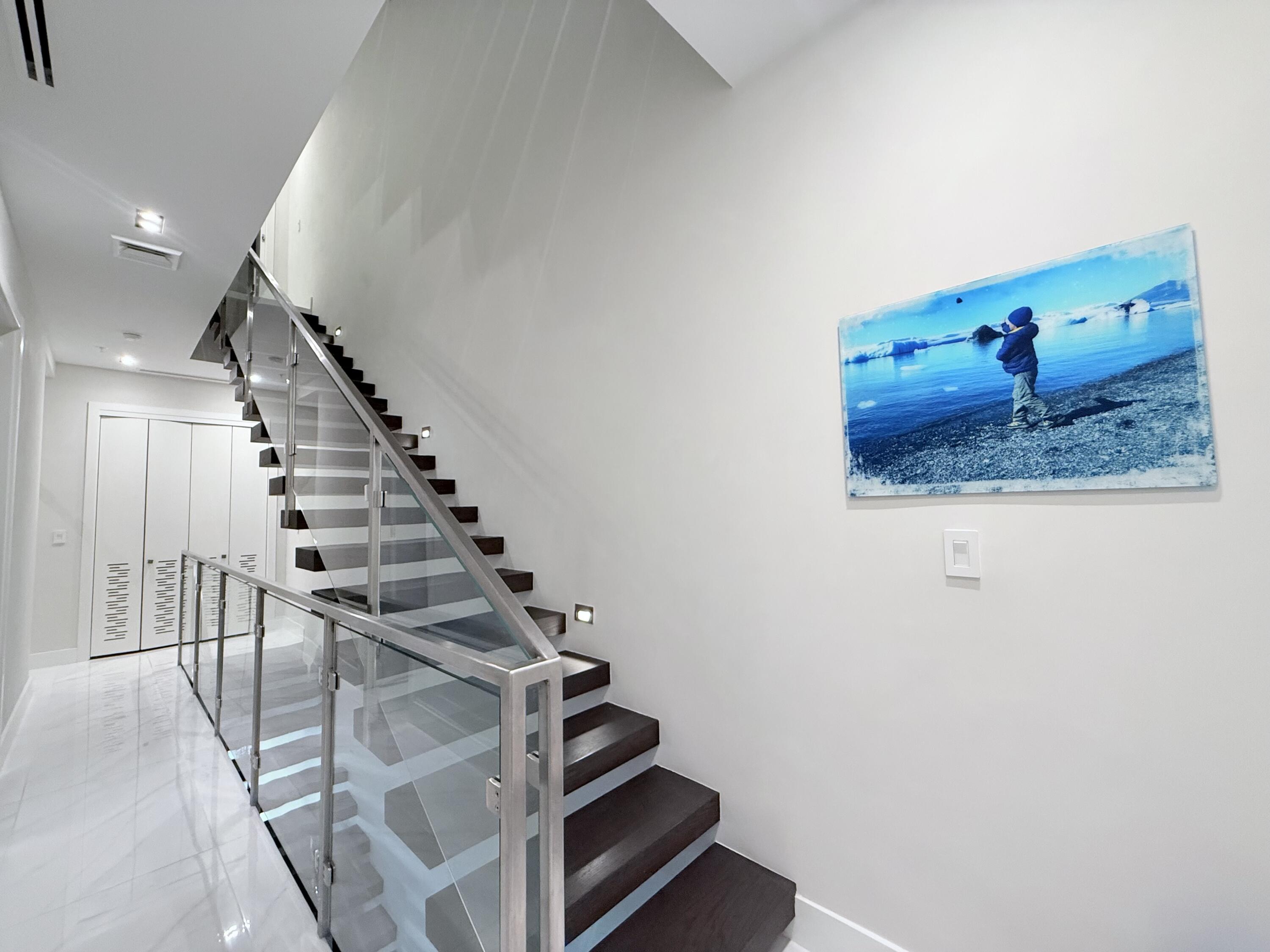 HOLLYWOOD BEACH SECOND AD - Residential