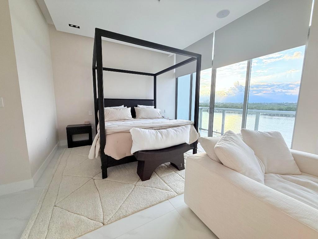 HOLLYWOOD BEACH SECOND ADD - Residential