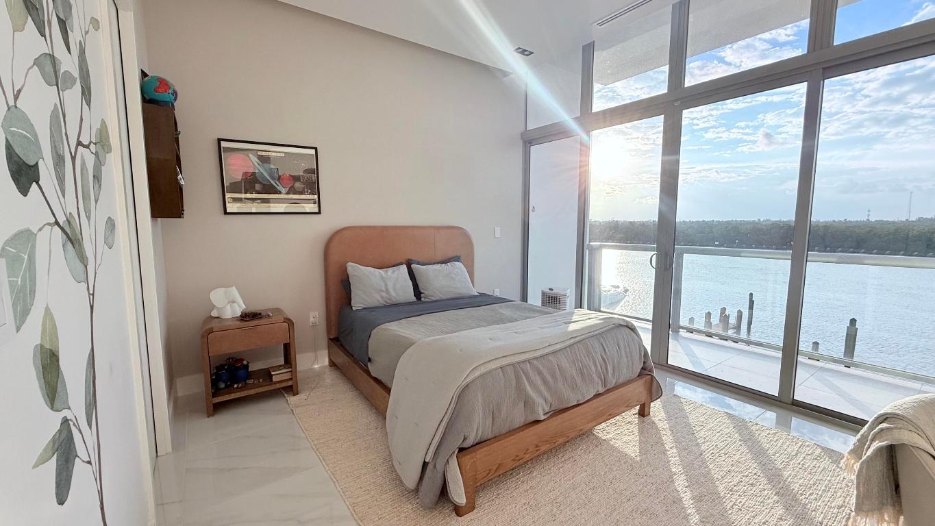 HOLLYWOOD BEACH SECOND ADD - Residential