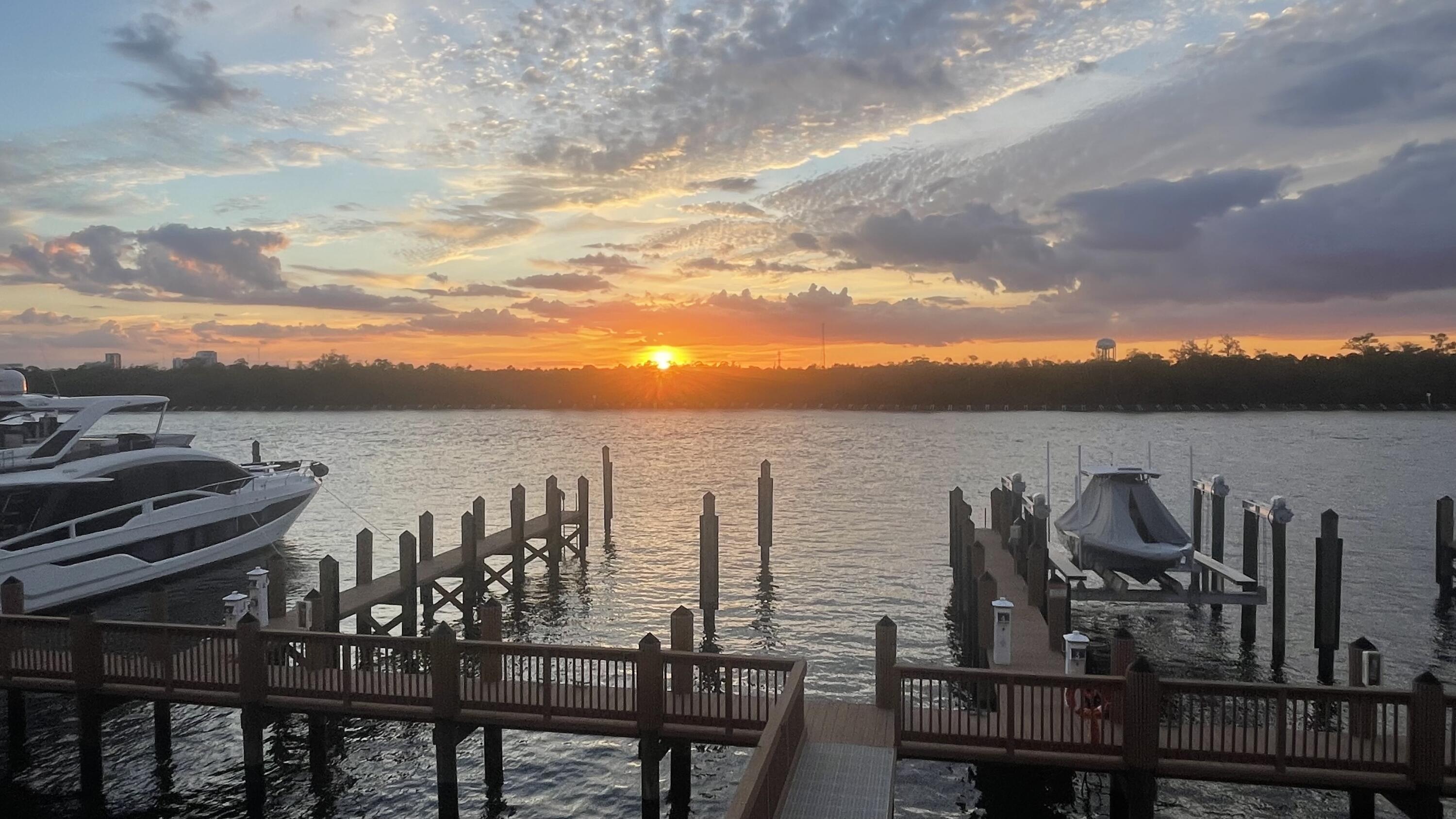 HOLLYWOOD BEACH SECOND AD - Residential