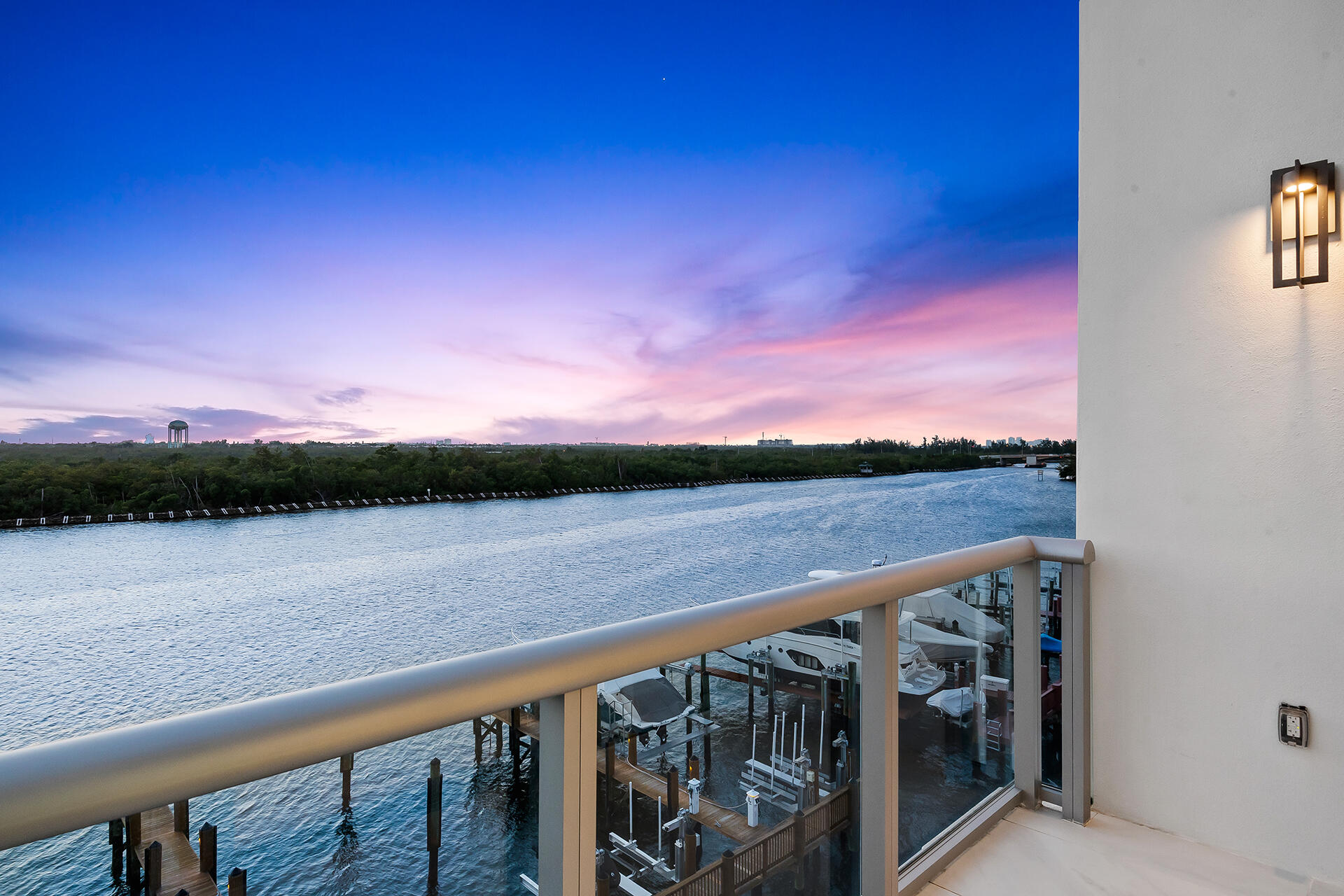 HOLLYWOOD BEACH SECOND AD - Residential