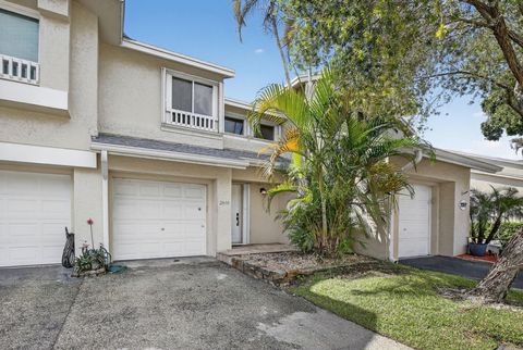 2050 Discovery Cir 0 Deerfield Beach FL 33442