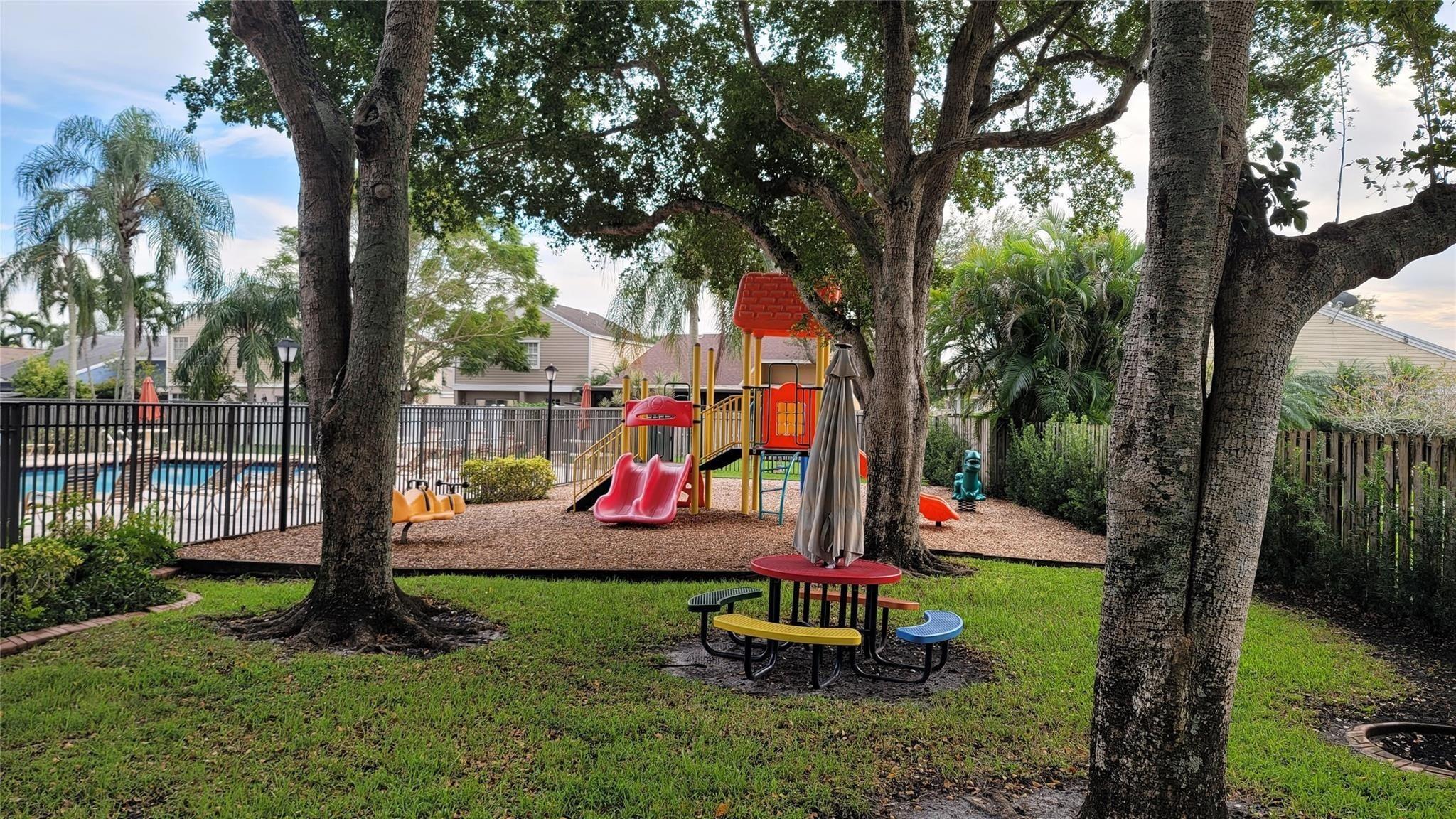 WATERSIDE - Residential