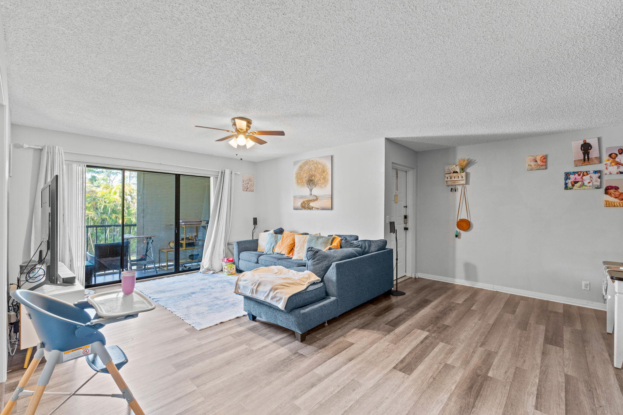 PINE RIDGE NORTH VILLAGE III CONDO - Residential