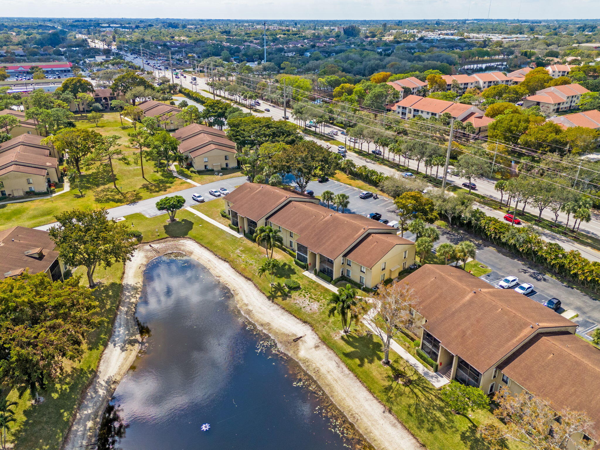 PINE RIDGE NORTH VILLAGE III CONDO - Residential