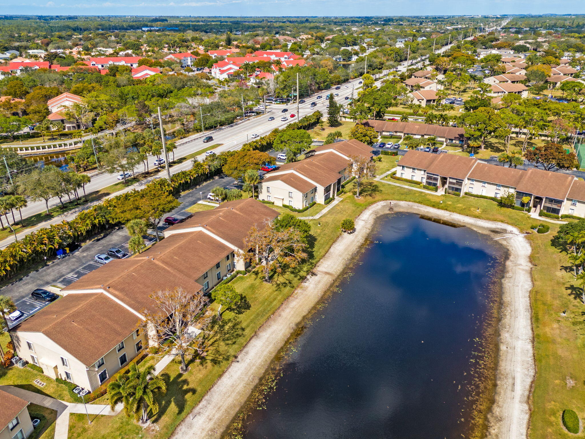 PINE RIDGE NORTH VILLAGE III CONDO - Residential