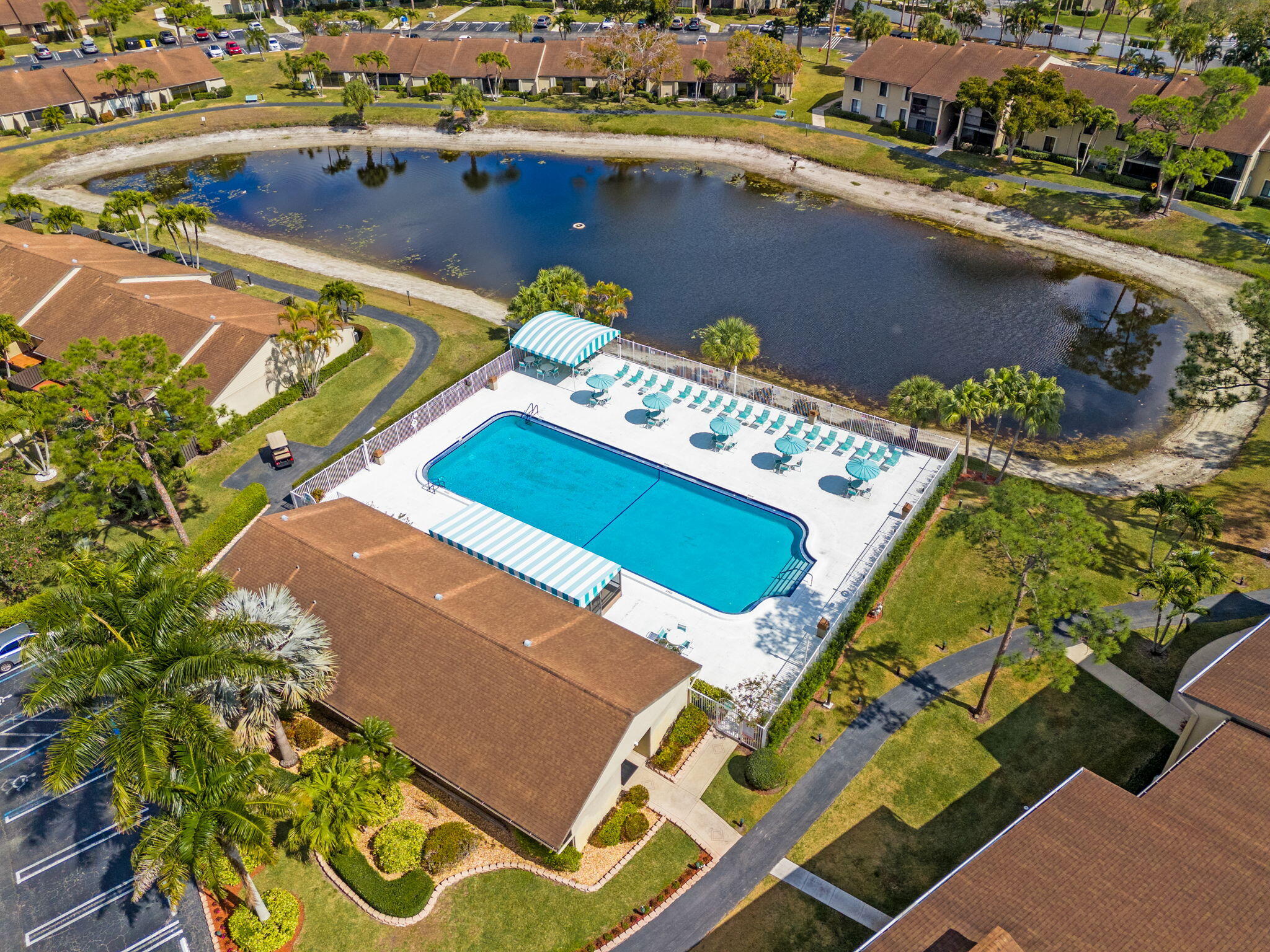 PINE RIDGE NORTH VILLAGE III CONDO - Residential