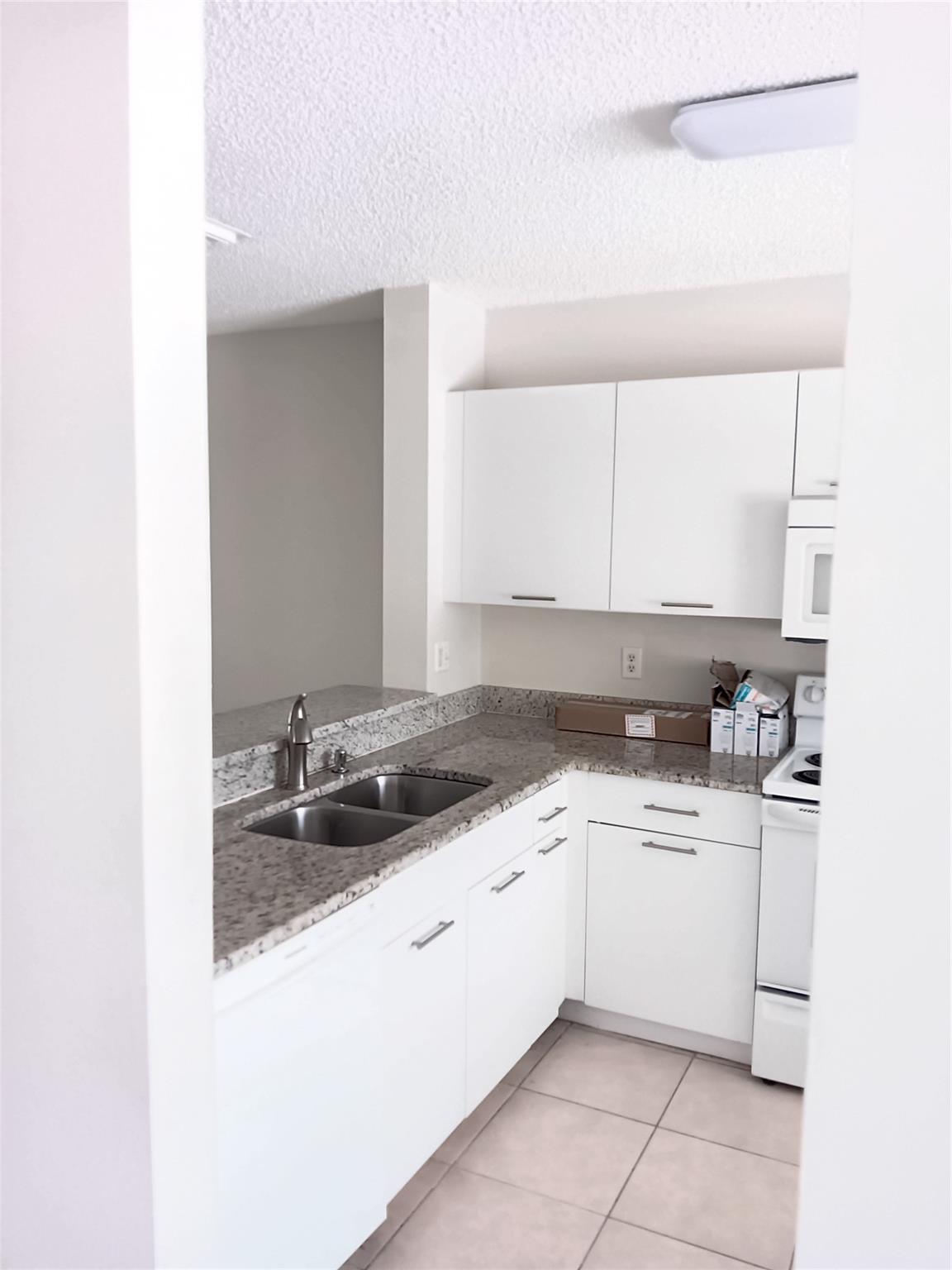 Malibu Bay - Residential Lease