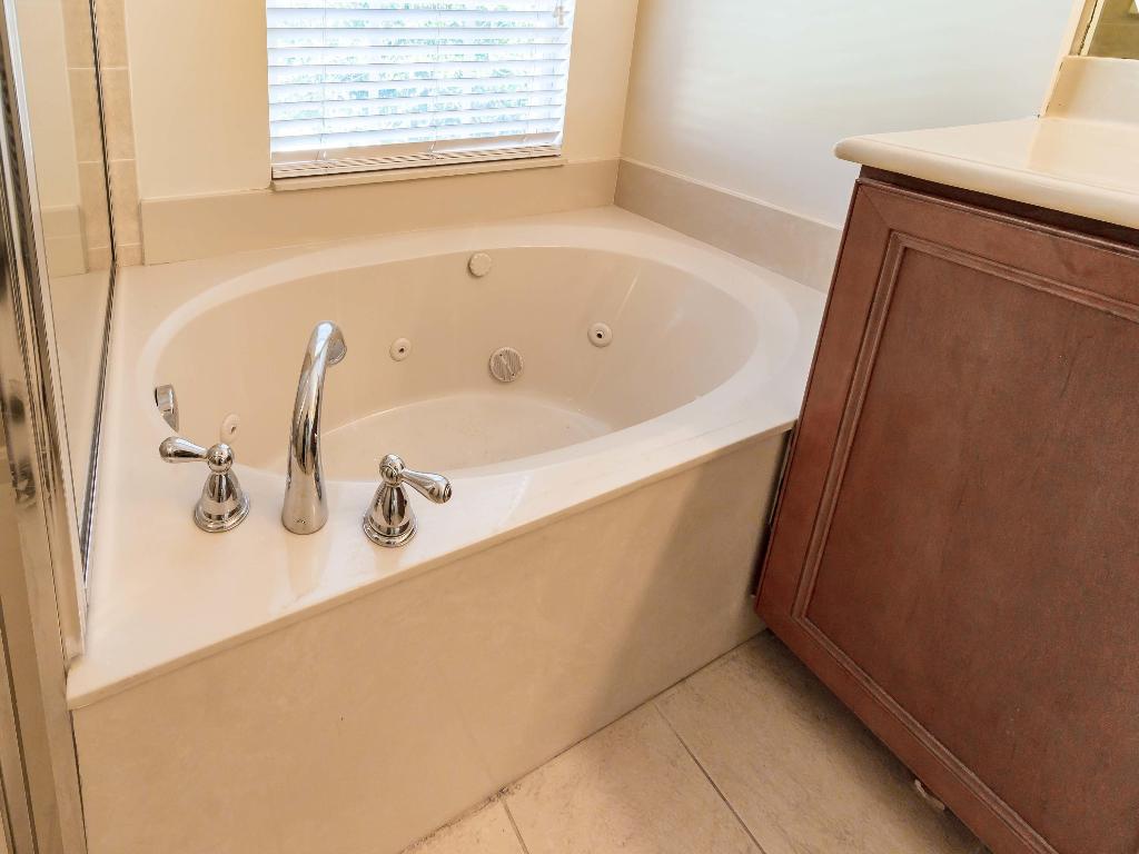 DREXEL PARK - Residential Lease