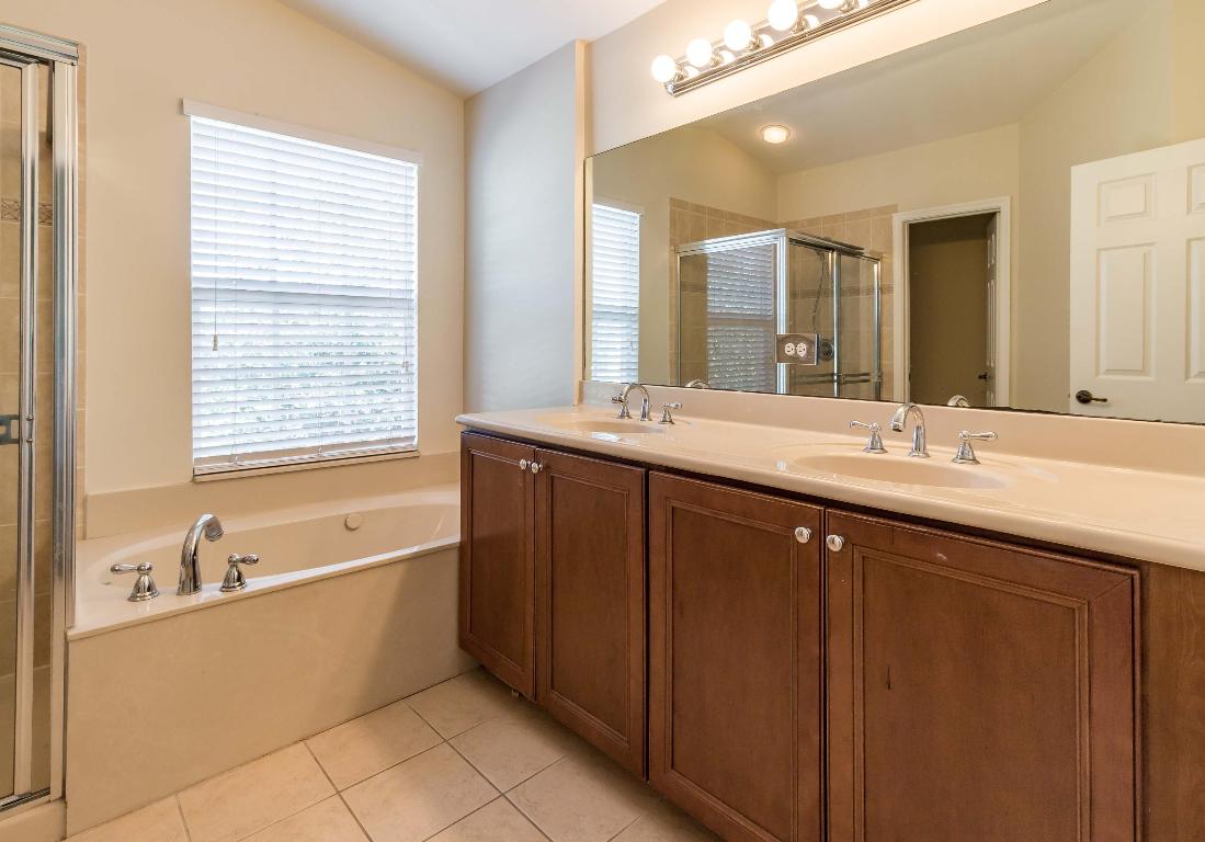 DREXEL PARK - Residential Lease