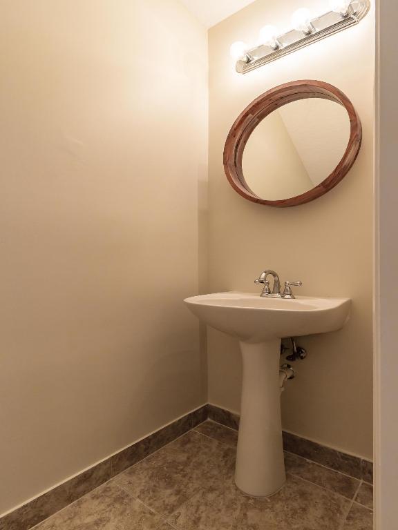 DREXEL PARK - Residential Lease