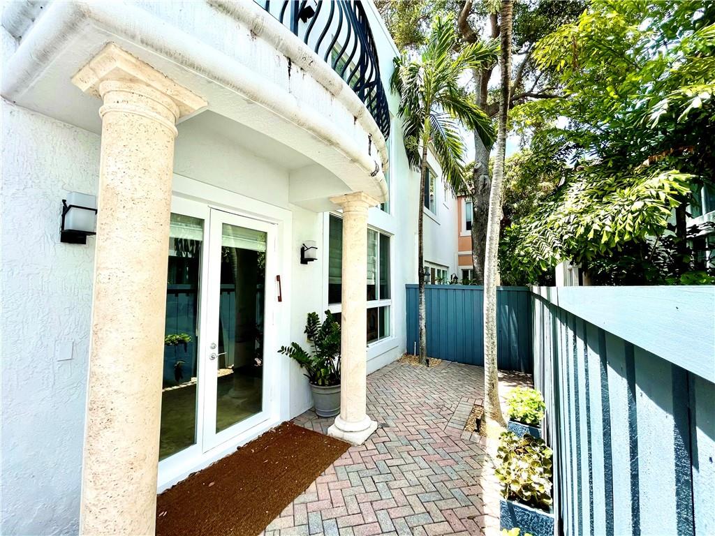 VICTORIA PARK 4 BED - Residential