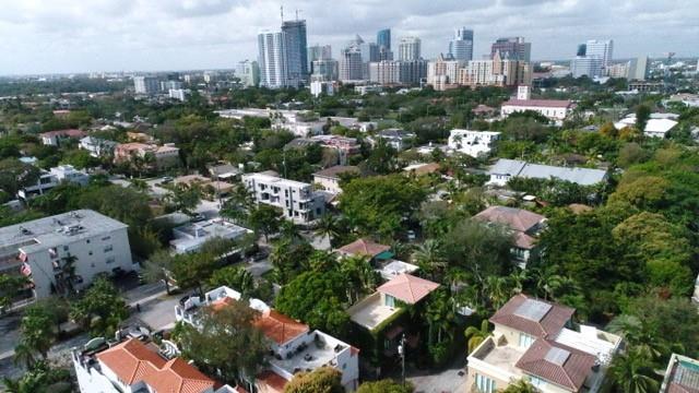 VICTORIA PARK 4 BED - Residential