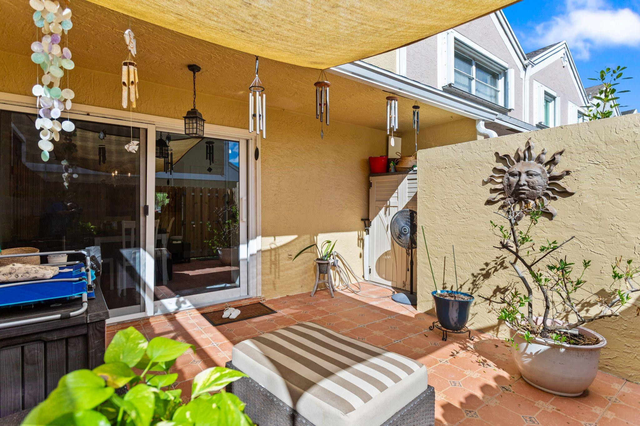 FLAMINGO VILLAS - Residential