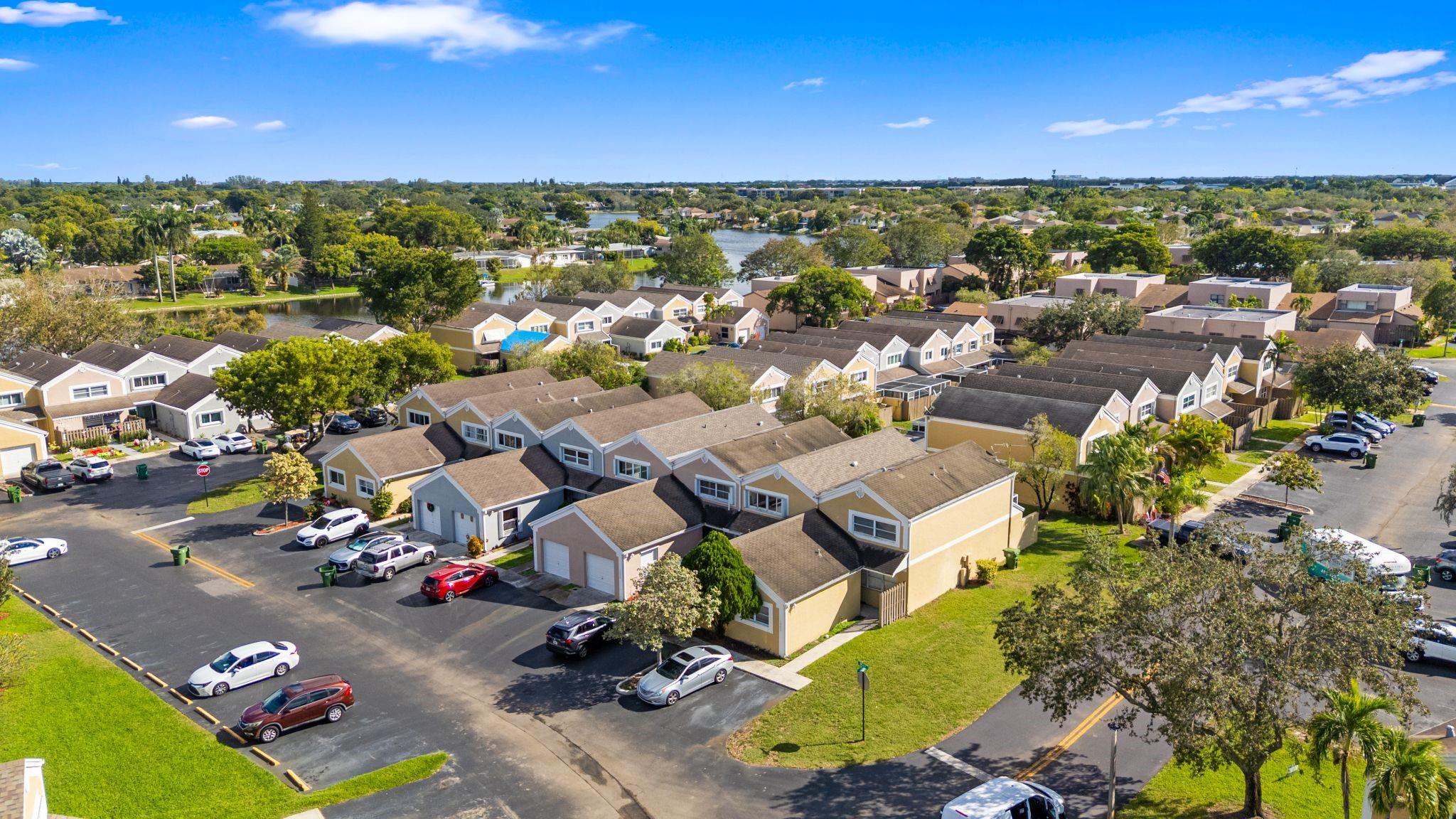 FLAMINGO VILLAS - Residential