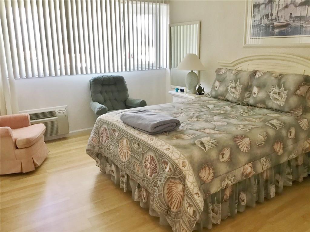 Cove Beach Club - Residential