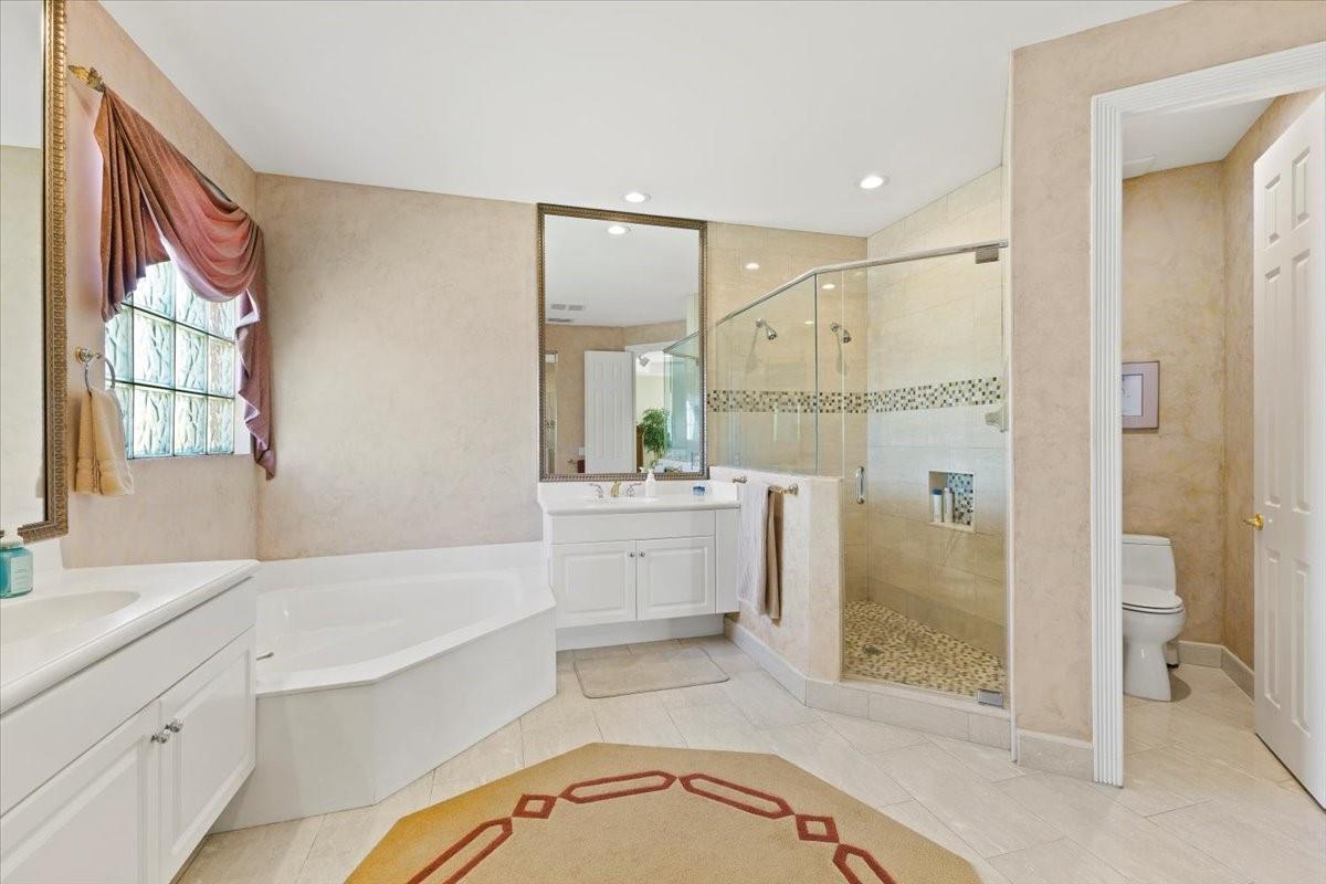Wyndham Lakes Central - Residential