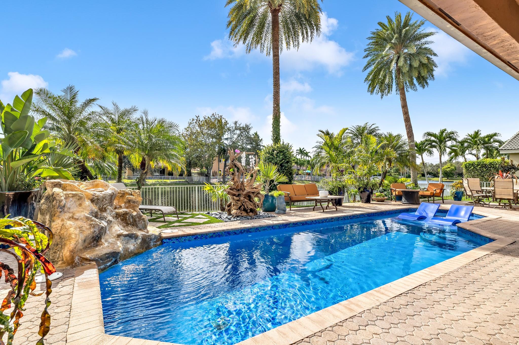 Wyndham Lakes Central - Residential