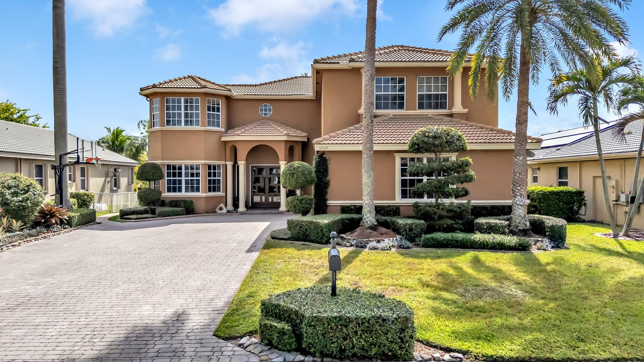 Wyndham Lakes Central - Residential