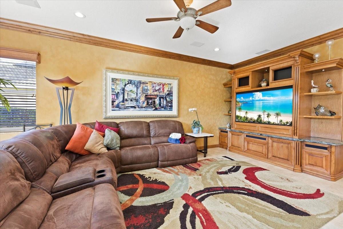Wyndham Lakes Central - Residential