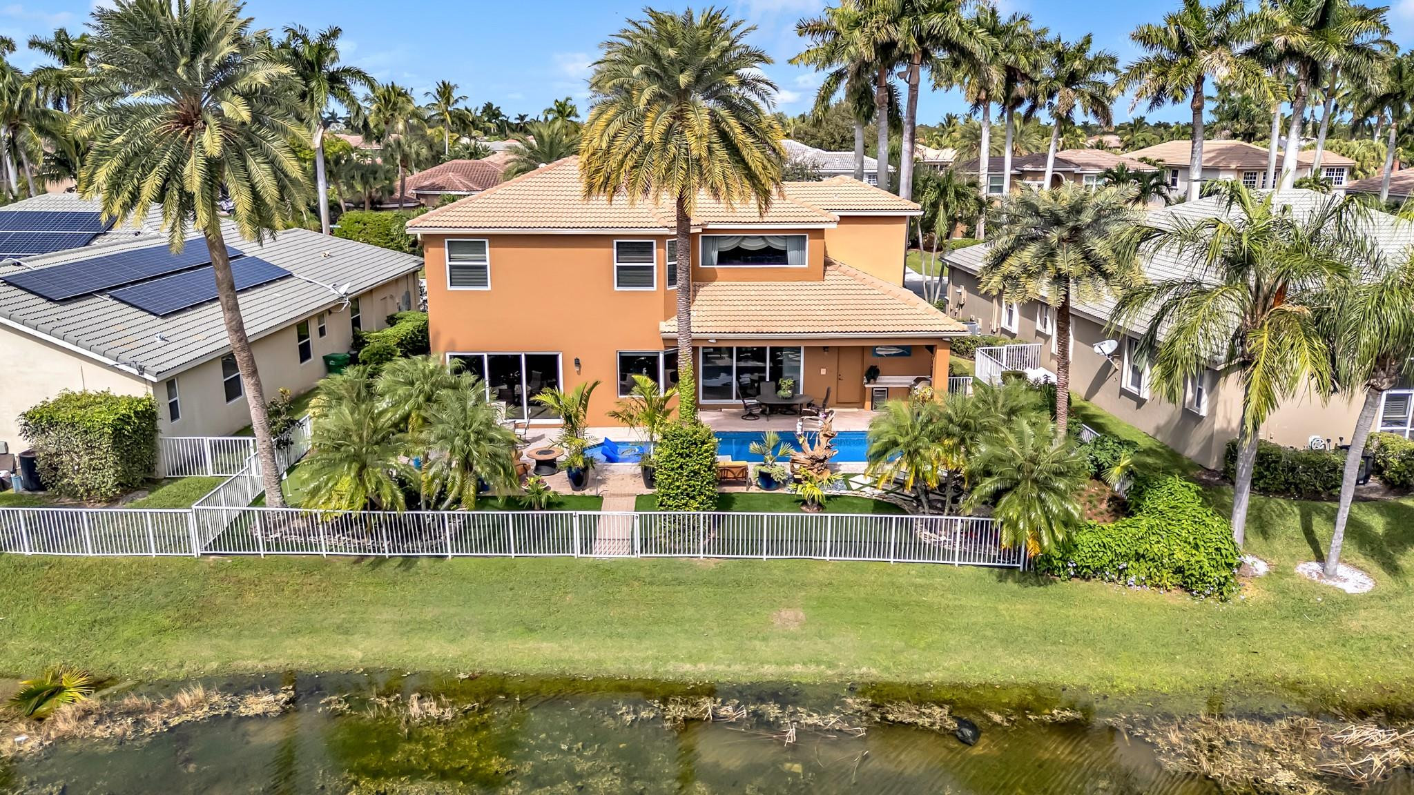 Wyndham Lakes Central - Residential