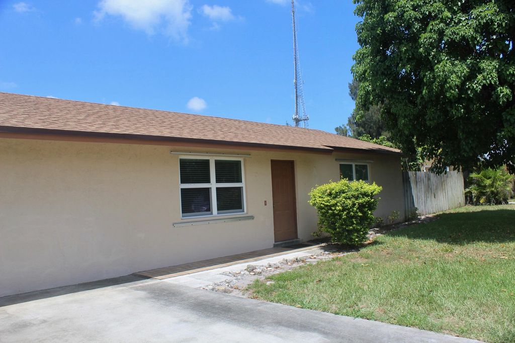 Photo of 1605 Sherwood Drive, Mangonia Park, FL 33407 (MLS # R11007271)