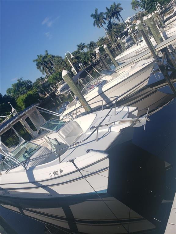 Palm Yacht & Beach Club - Residential