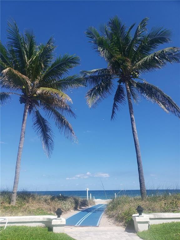 Palm Yacht & Beach Club - Residential