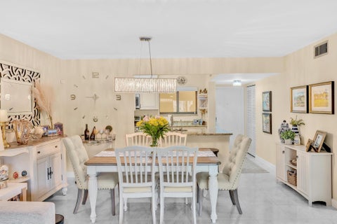 Tiny photo for 912 SW 9TH STREET Circle #105, Boca Raton, FL 33486 (MLS # B26087815)