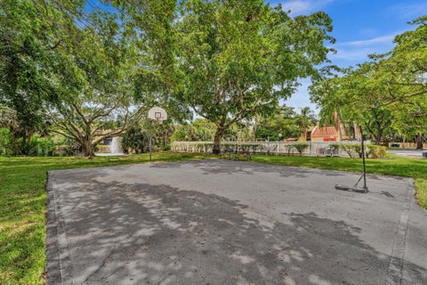 Tiny photo for 912 SW 9TH STREET Circle #105, Boca Raton, FL 33486 (MLS # B26087815)