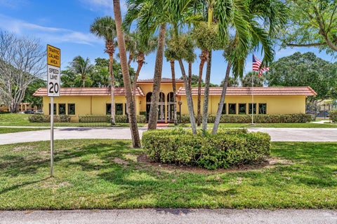 Tiny photo for 912 SW 9TH STREET Circle #105, Boca Raton, FL 33486 (MLS # B26087815)